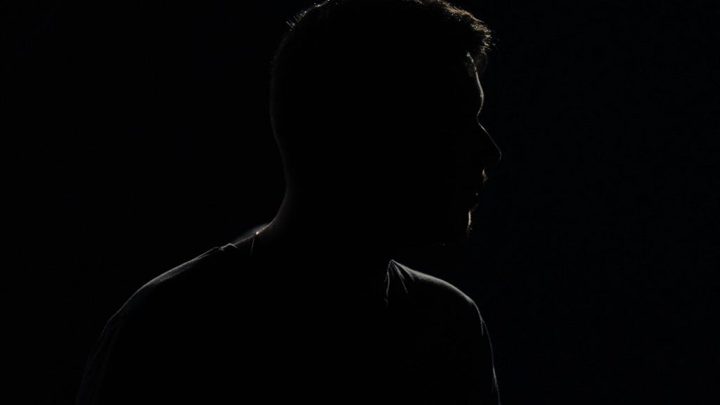 Vocalista de banda famosa enfrenta acusações de homicídio involuntário