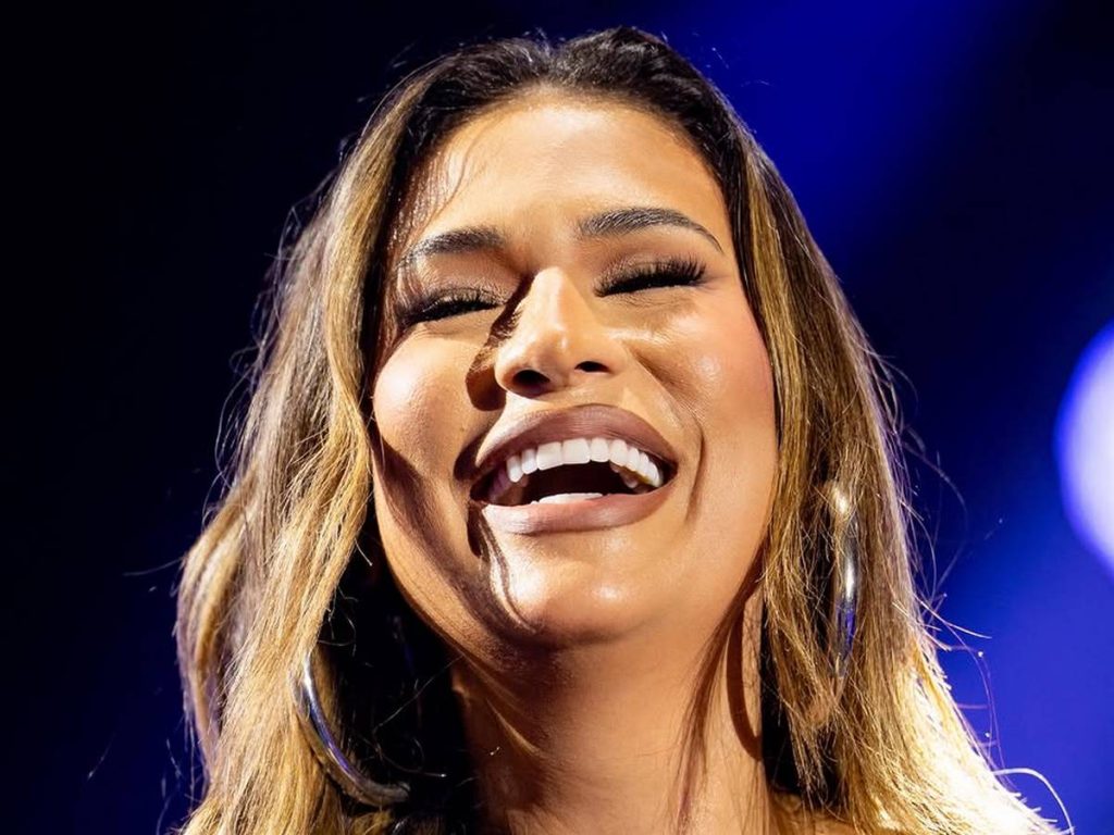 Simone Mendes revela dificuldades após perder mais de 30 quilos – Super