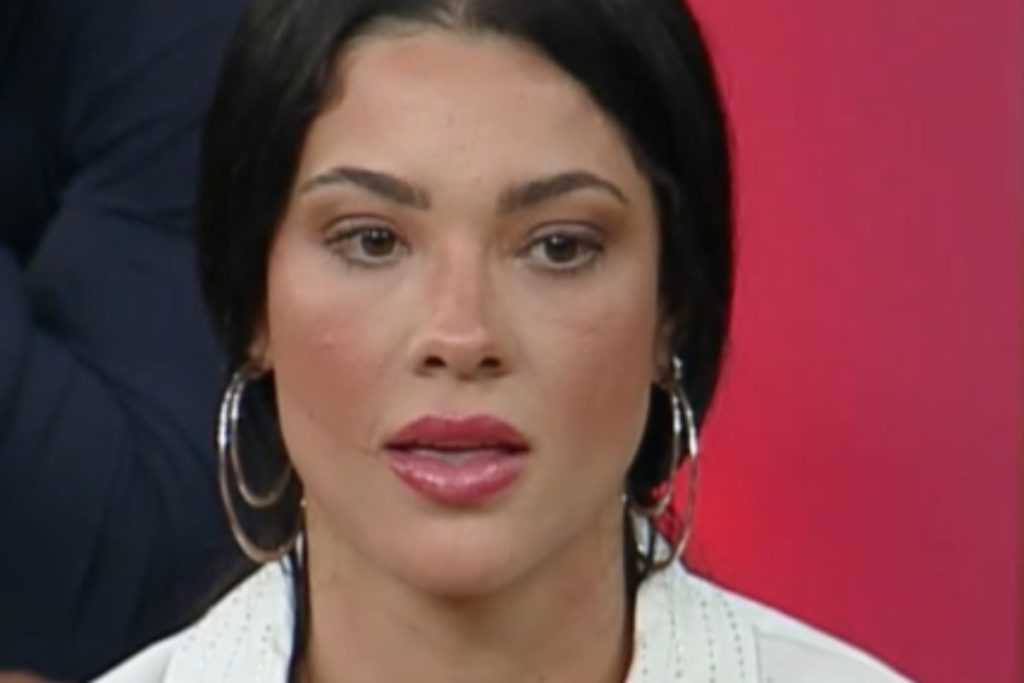 Rayane diz que entrou na Justiça contra Saory – OFuxico