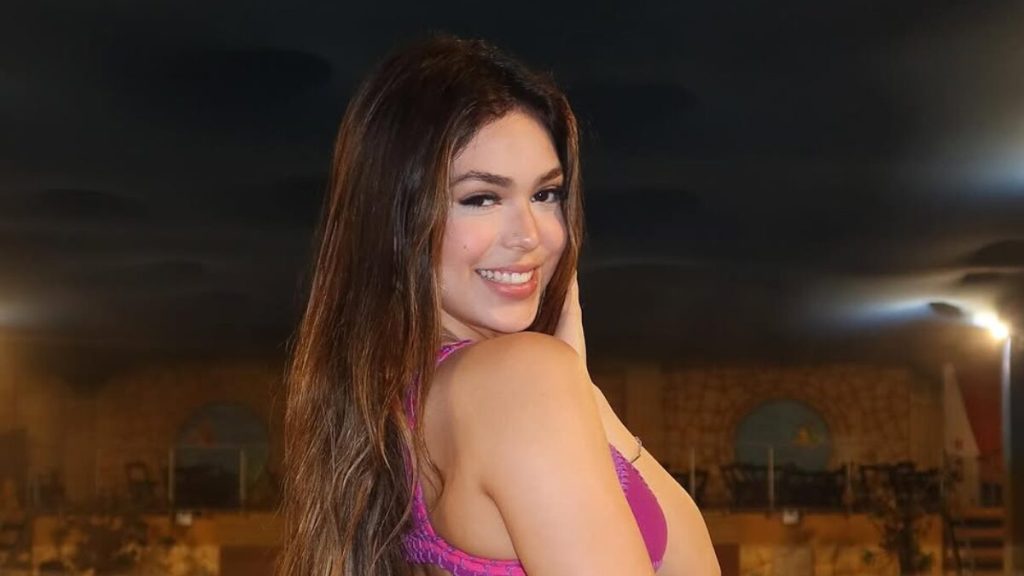 Melody passa mal, é internada em hospital de São Paulo e cancela agenda
