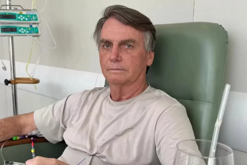 Bolsonaro sofreu acidente na cela, diz Michele – OFuxico