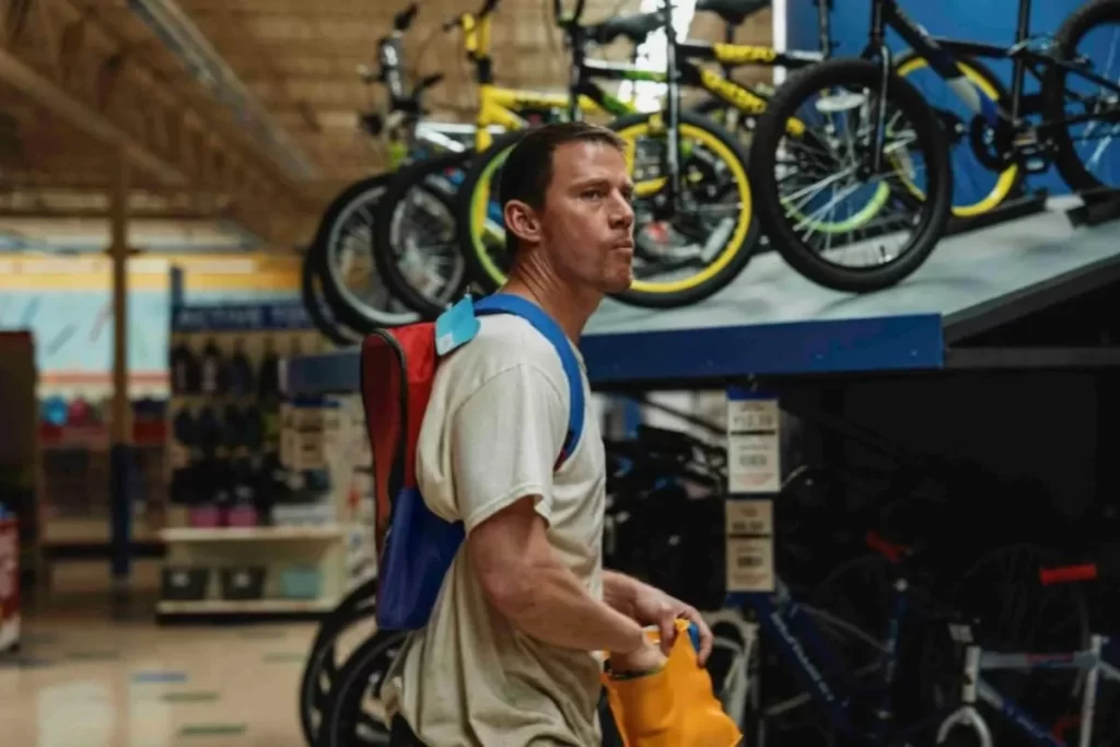 Channing Tatum exibe cicatriz após cirurgia delicada no ombro – OFuxico