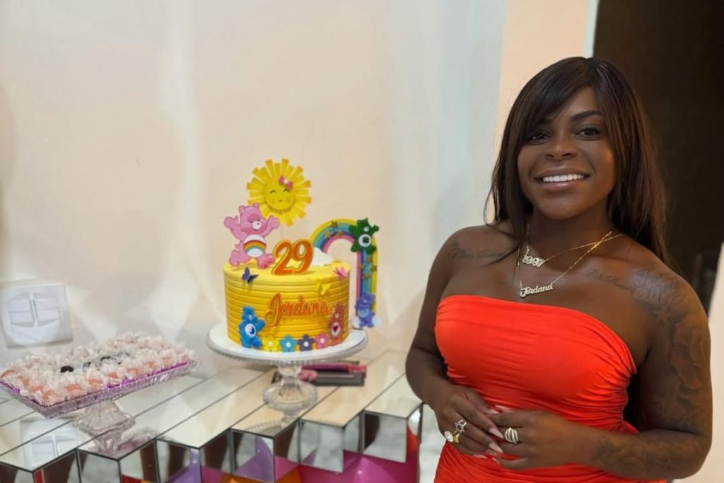 Jojo Todynho comemora estágio em direito: ‘Felicidade’ – OFuxico